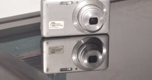 Featured image for DSLR vs Mirrorless Camera Brands 9 Key Differences You Must Know 2025